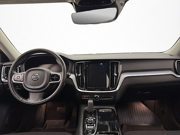 Volvo V60 13 of 30
