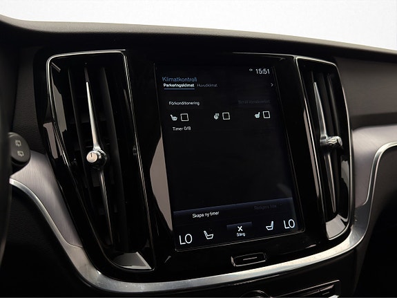 Volvo V60 22 of 30