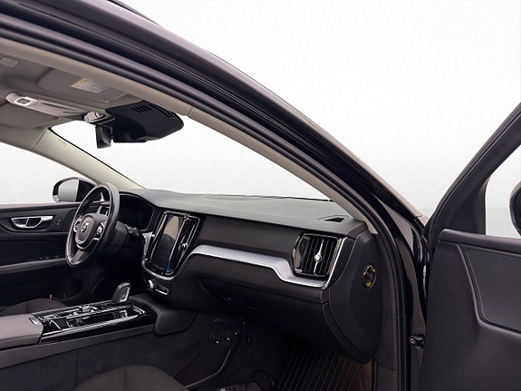 Volvo V60 27 of 30