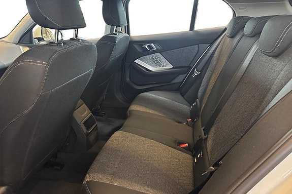BMW 120 11 of 19