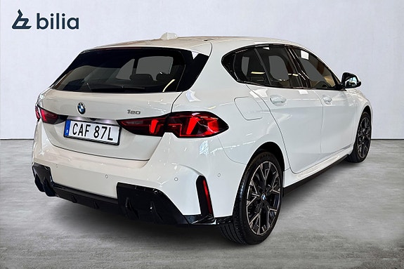 BMW 120 17 of 19