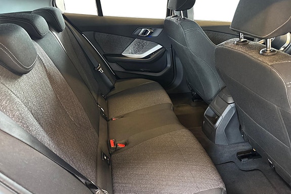 BMW 120 7 of 19
