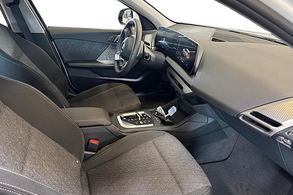 BMW 120 6 of 19