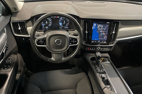 Volvo V90 11 of 12