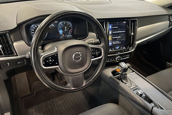 Volvo V90 8 of 12