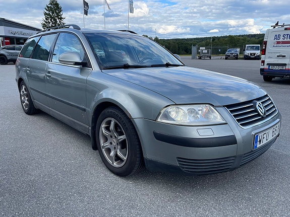Volkswagen Passat 4 of 7