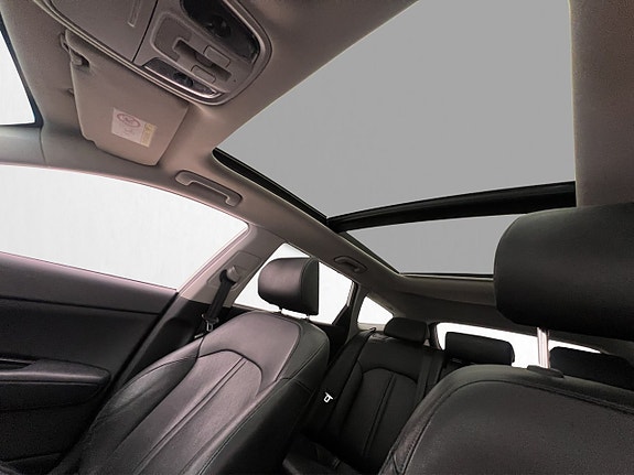 Kia Optima 14 of 30