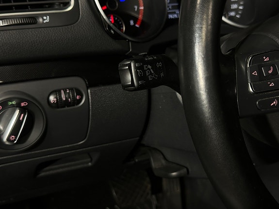 Volkswagen Golf VI 12 of 16