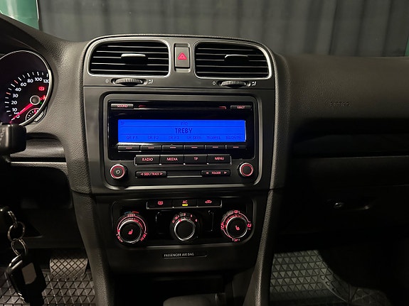 Volkswagen Golf VI 13 of 16