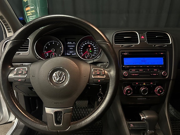Volkswagen Golf VI 9 of 16