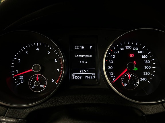 Volkswagen Golf VI 10 of 16