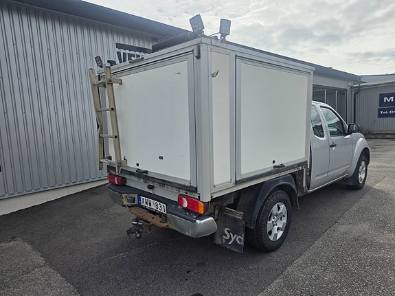 Nissan Navara 2 of 7