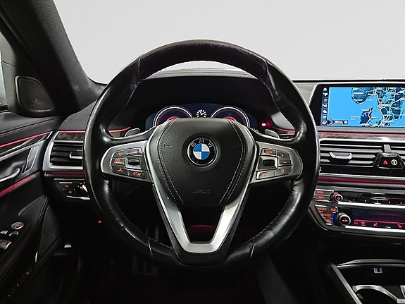 BMW 740e 14 of 29
