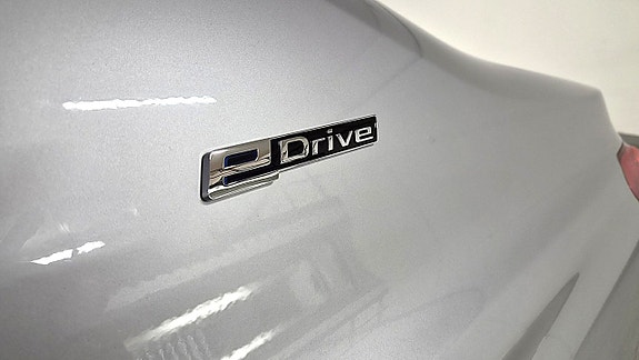 BMW 740e 10 of 29