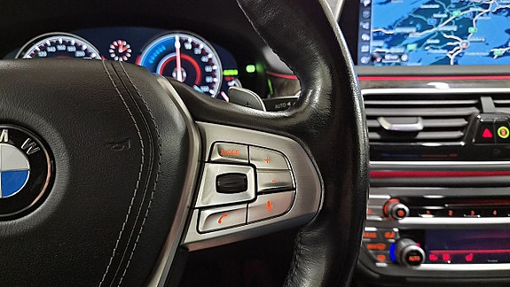 BMW 740e 17 of 29