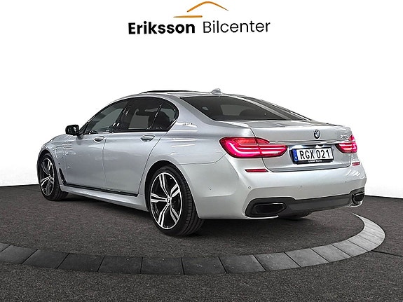 BMW 740e 4 of 29