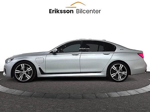 BMW 740e 7 of 29