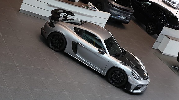 Porsche 718 3 of 10
