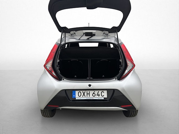 Toyota Aygo 26 of 30