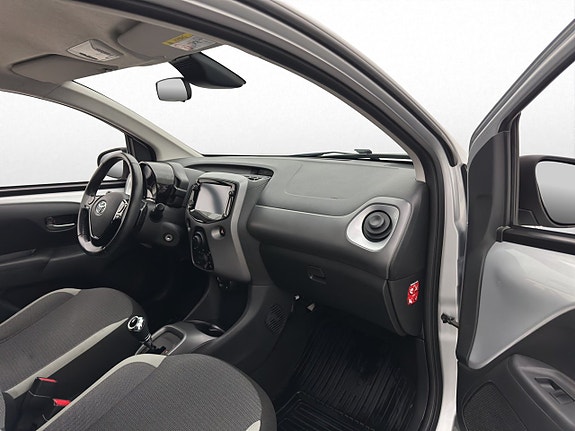 Toyota Aygo 24 of 30