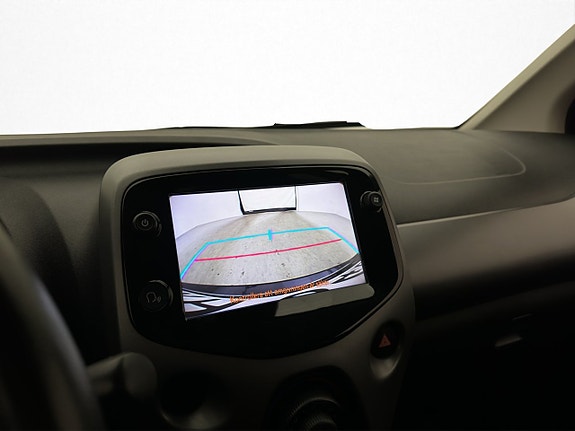 Toyota Aygo 18 of 30