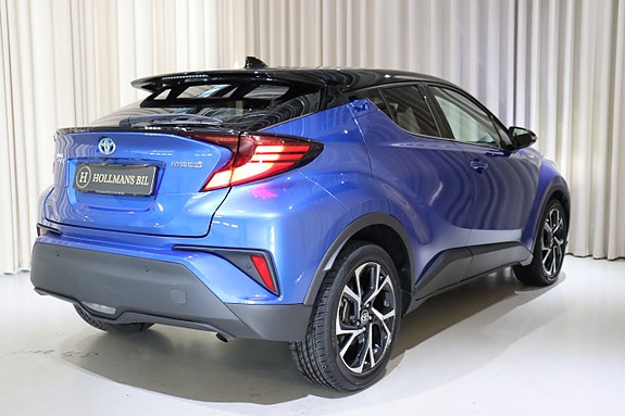 Toyota C-HR 13 of 30