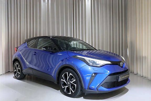 Toyota C-HR 2 of 30