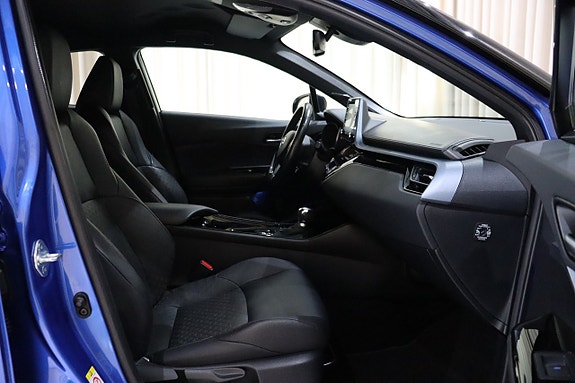 Toyota C-HR 29 of 30