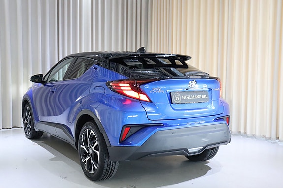 Toyota C-HR 10 of 30
