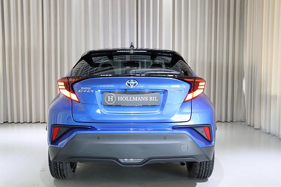 Toyota C-HR 11 of 30