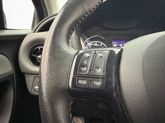 Toyota Yaris 20 of 26