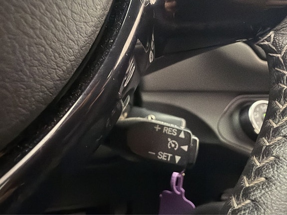 Toyota Yaris 14 of 26