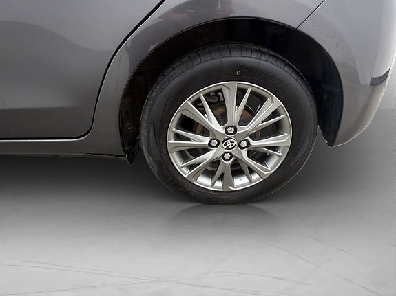 Toyota Yaris 25 of 26