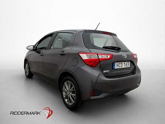 Toyota Yaris 5 of 26
