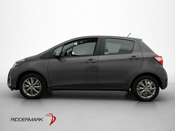 Toyota Yaris 4 of 26