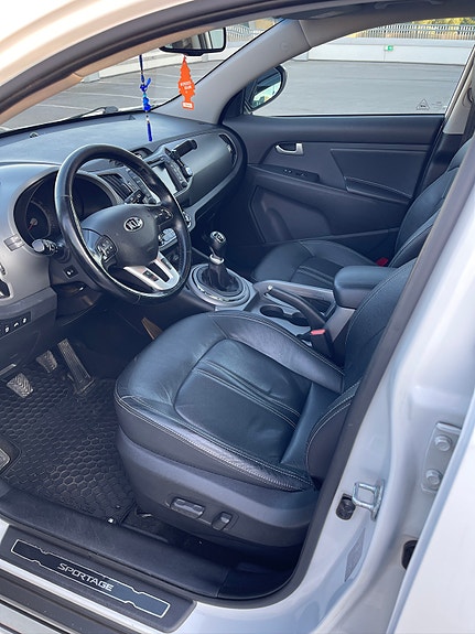 Kia Sportage 8 of 12