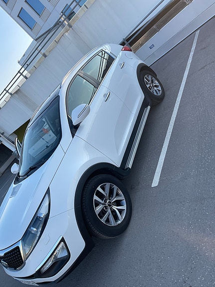 Kia Sportage 3 of 12