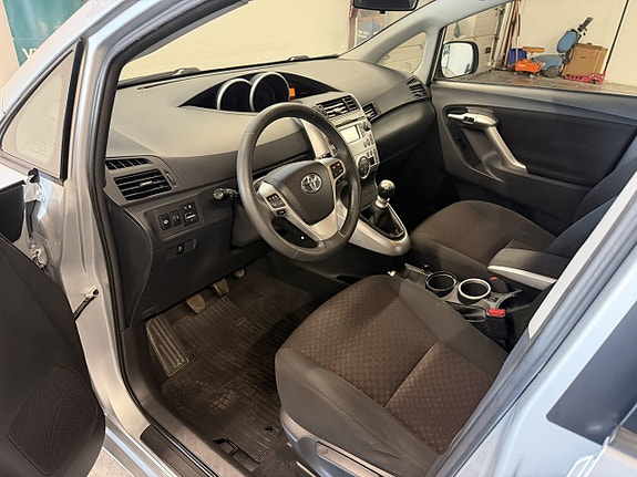 Toyota Verso 12 of 20