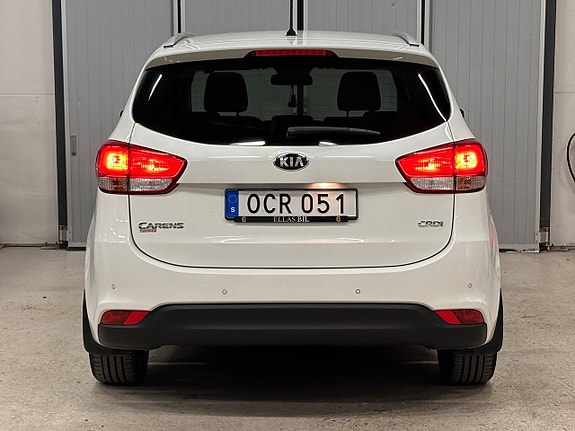 Kia Carens 8 of 25