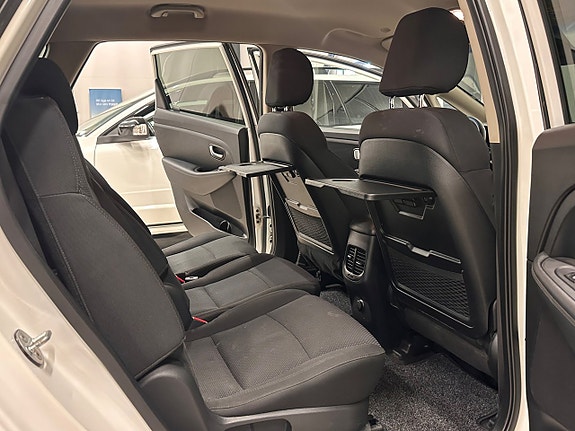Kia Carens 20 of 25