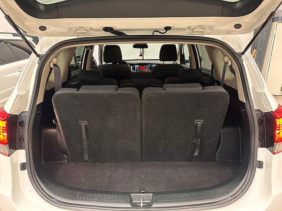 Kia Carens 23 of 25