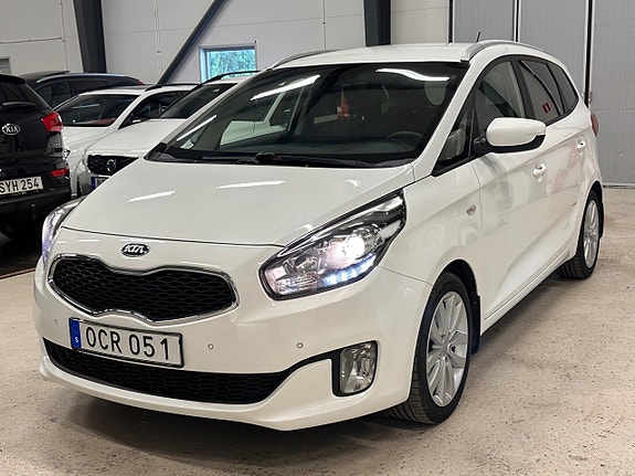 Kia Carens 7 of 25