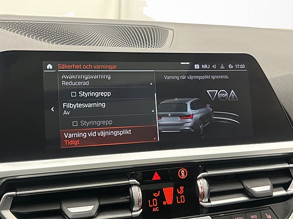 BMW M340d 27 of 30
