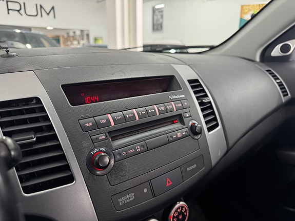 Mitsubishi Outlander 14 of 22