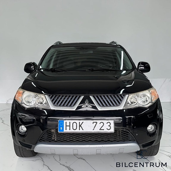 Mitsubishi Outlander 2 of 22