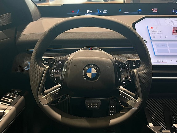 BMW iX3 11 of 26