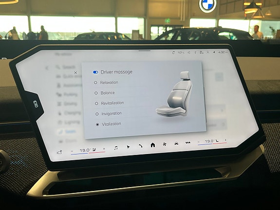 BMW iX3 18 of 26