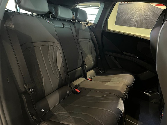 BMW iX3 23 of 26