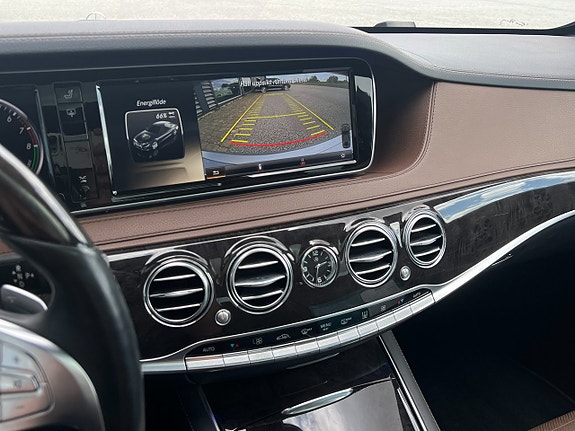 Mercedes-Benz S400 13 of 13