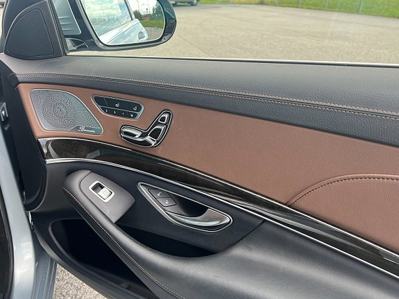 Mercedes-Benz S400 11 of 13